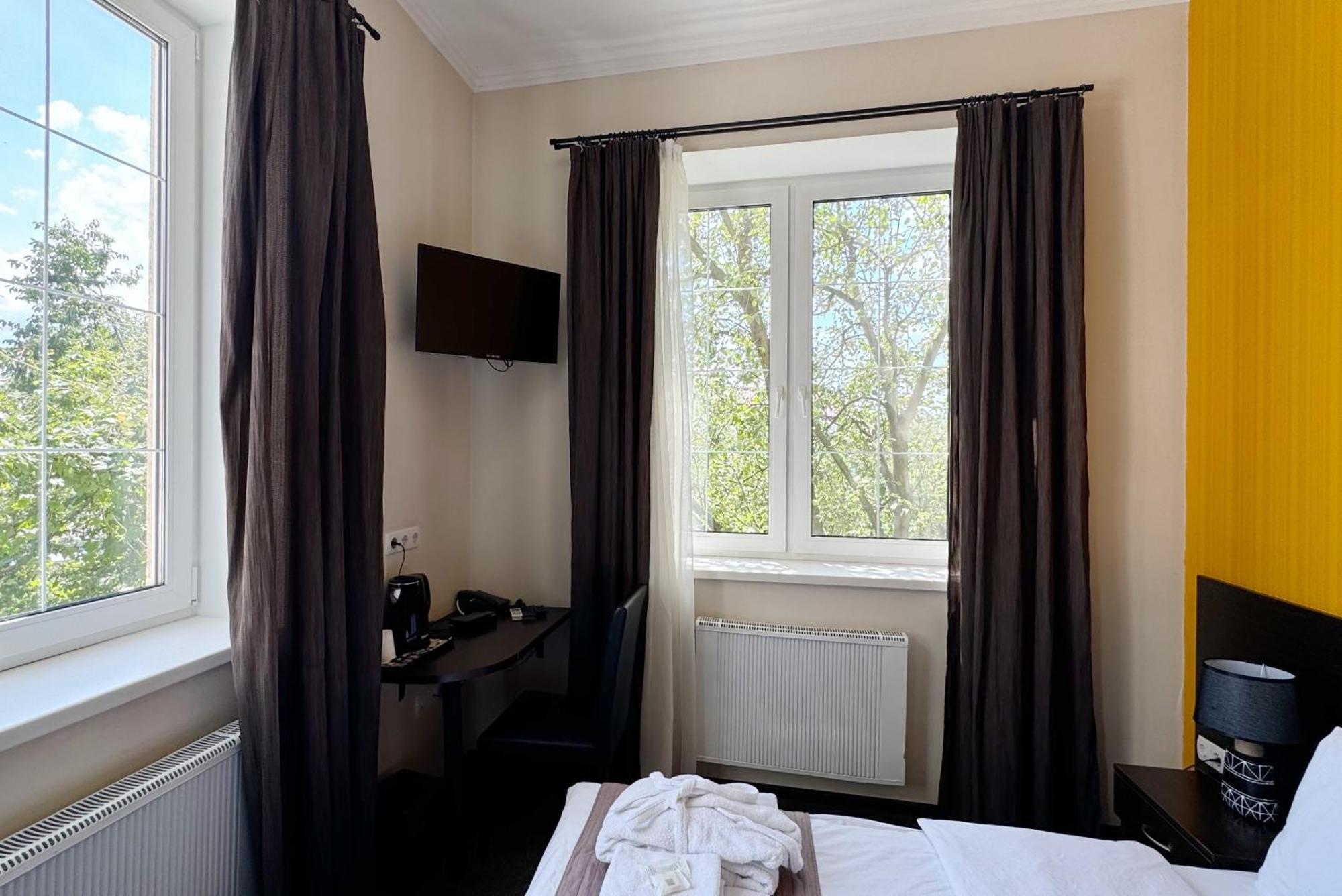Shelter Hotel Kiev Buitenkant foto